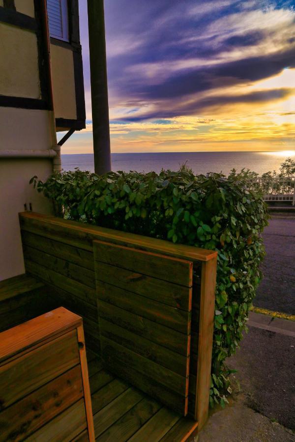 Appartement Face Mer Avec Terrasse Et Parking Трувил сюр Мер Екстериор снимка